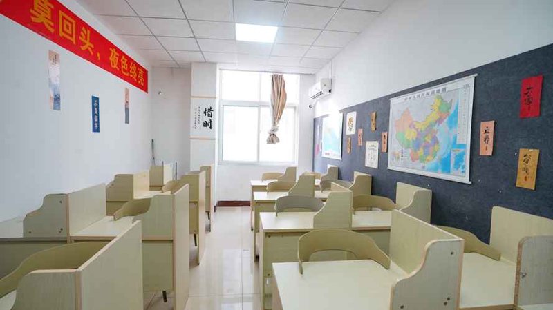 济南教育咨询：为孩子铺就理想求学之路